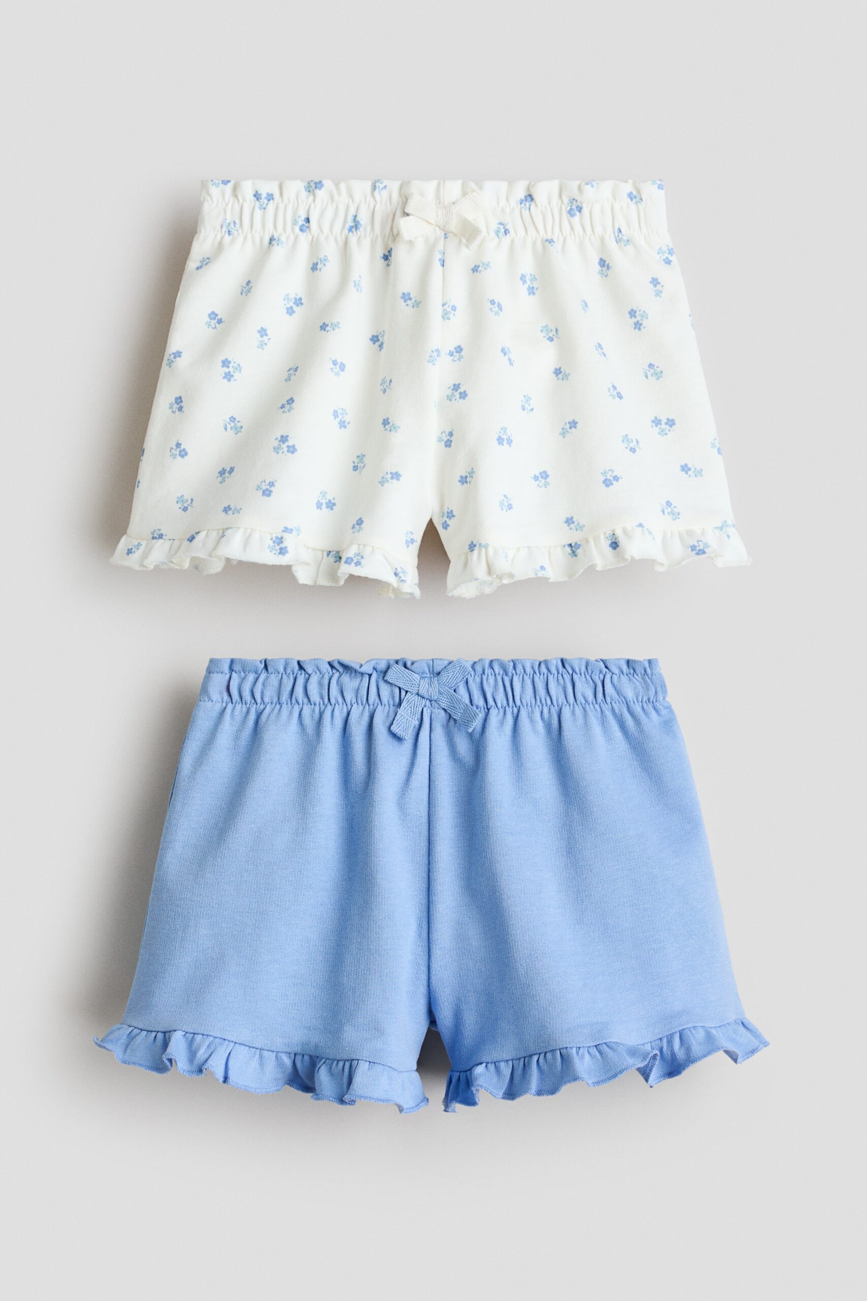 H & M - Set van 2 sweatshorts met volantrandjes - Lichtblauw/Bloemen