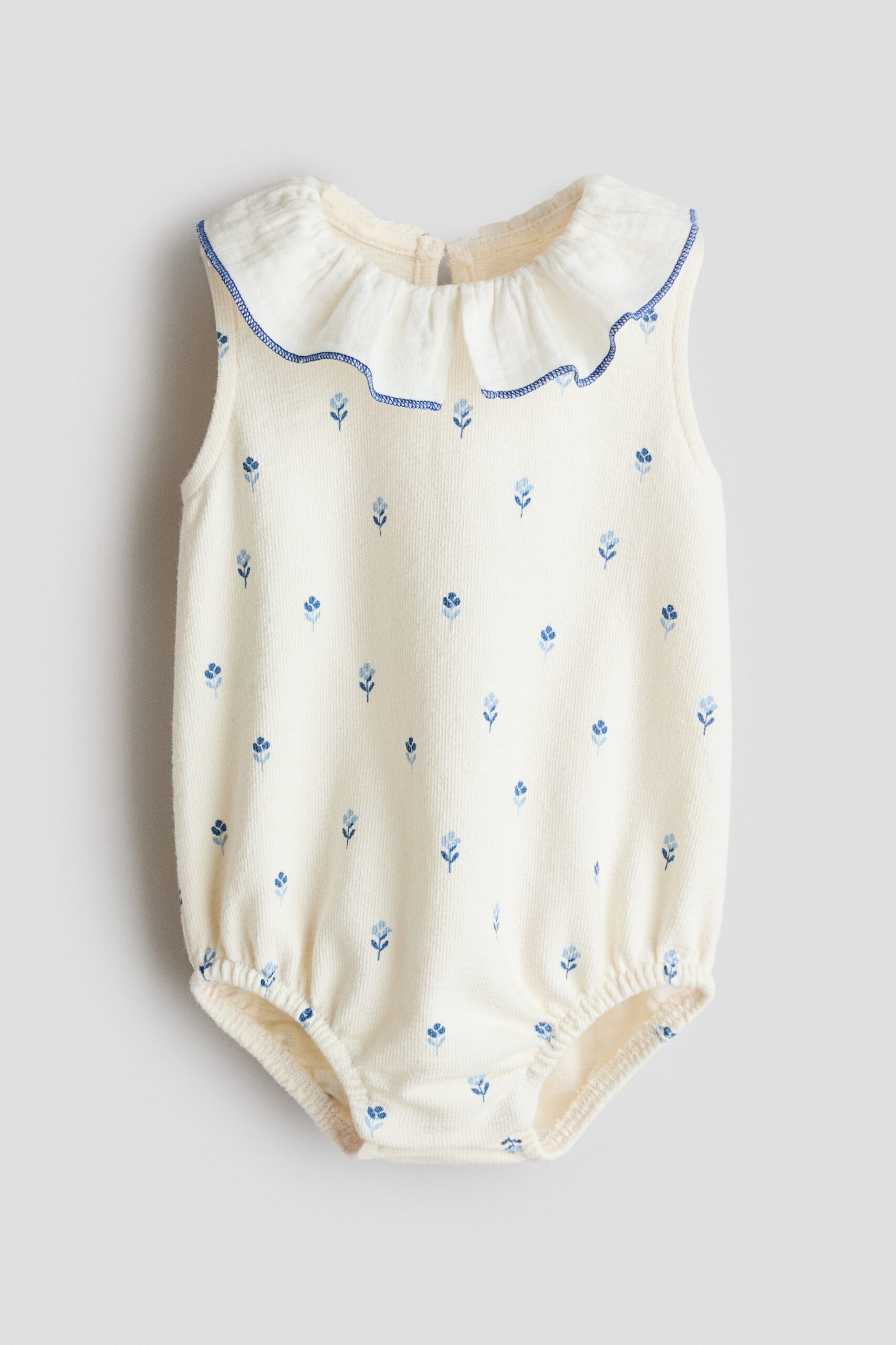 H & M - Katoenen boxpakje met mousseline kraagje - Roomwit/Bloemen