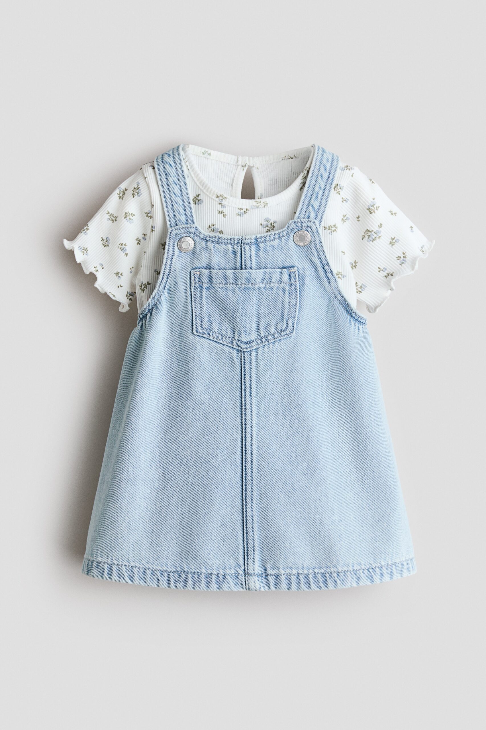 H & M - Tweedelige set - Salopettejurk en top - Wit/Bloemen