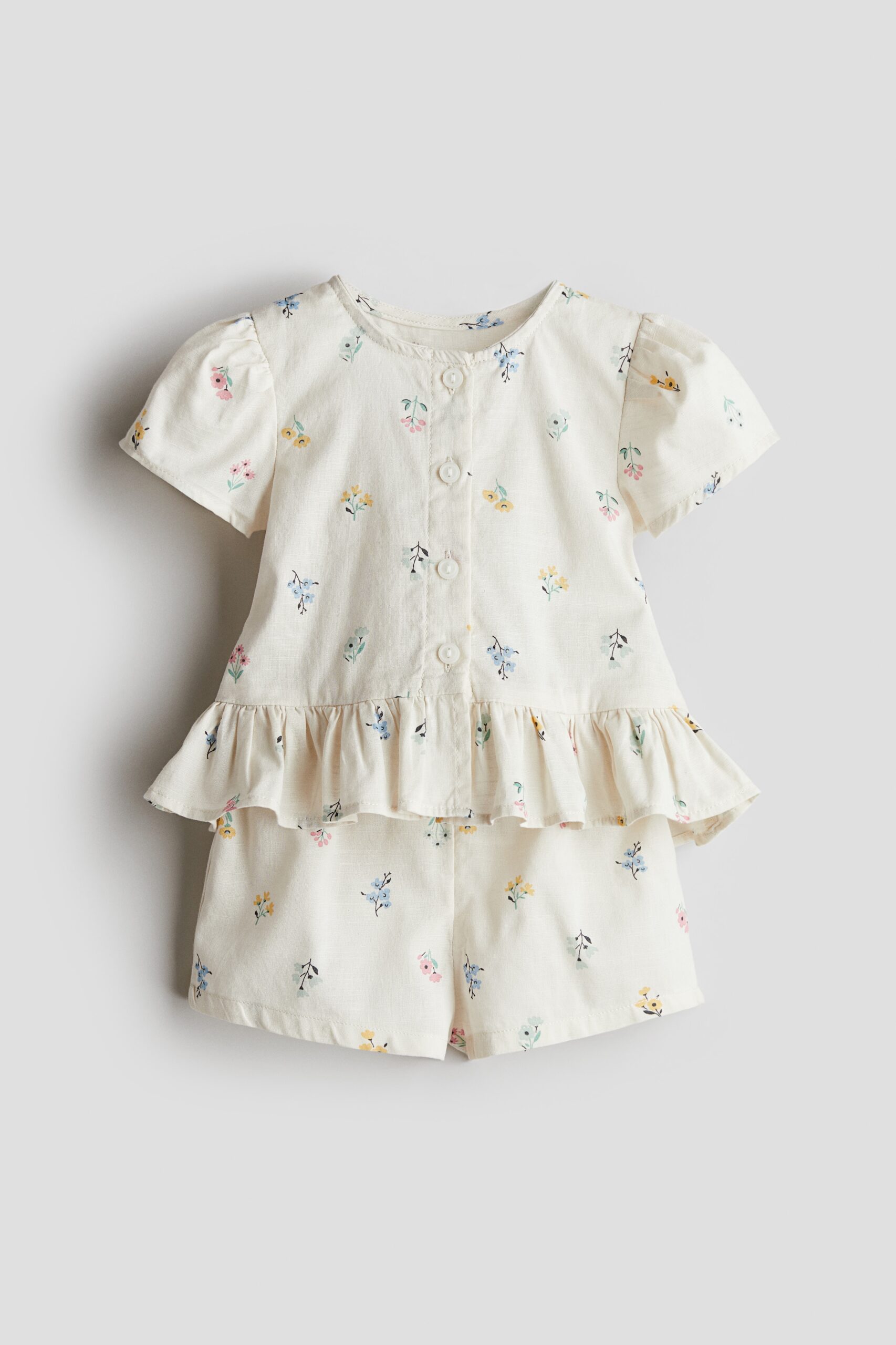 H & M - Tweedelige set - Blouse en short - Roomwit/Bloemen